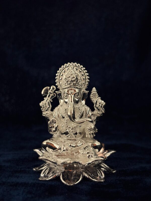 kamalganesh कमळावरचा गणपती (Kamlavarcha Ganpati )